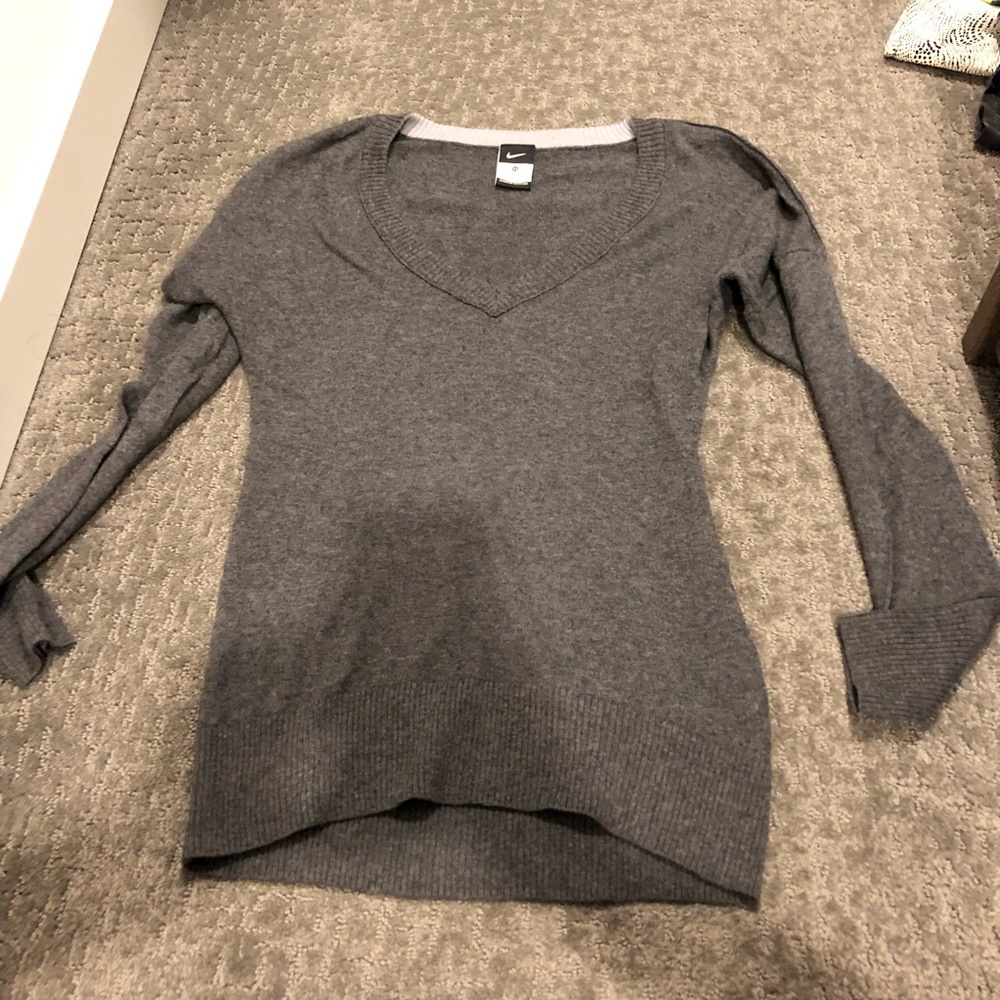 Nike Vneck sweater